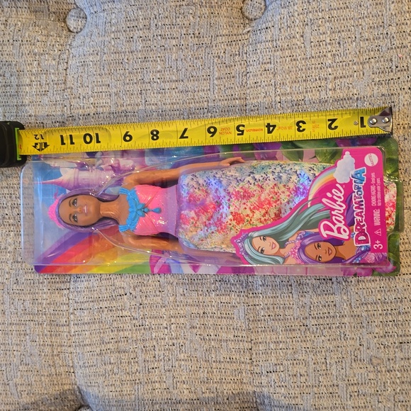 MATTEL BRAND BARBIE DOLL, "DREAMTOPIA" - Picture 8 of 9